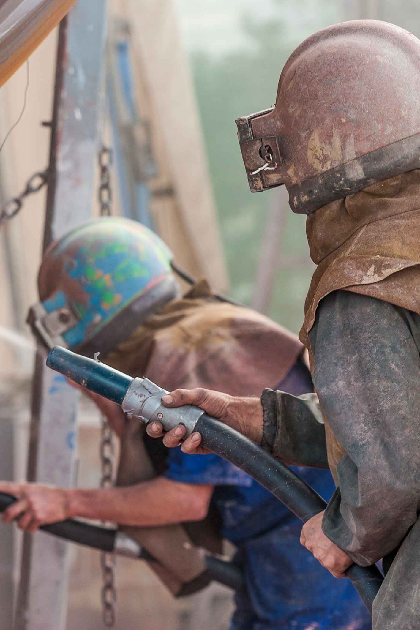 Marine sandblasting services